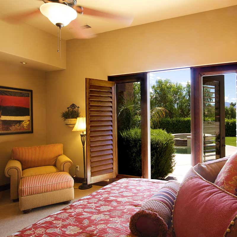 Residence Club bedroom and patio photography